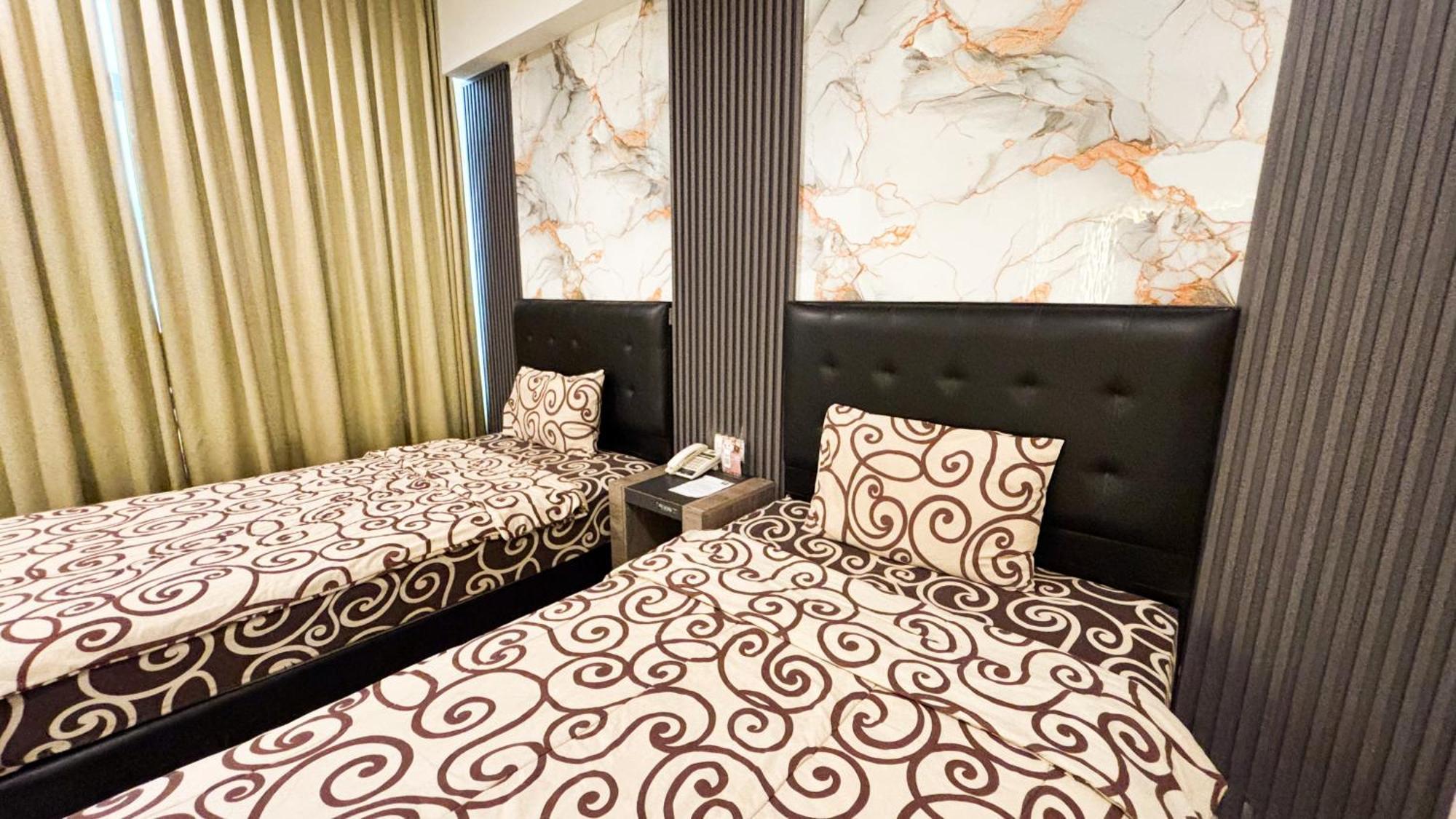 Utc Hotel Semarang Exterior photo